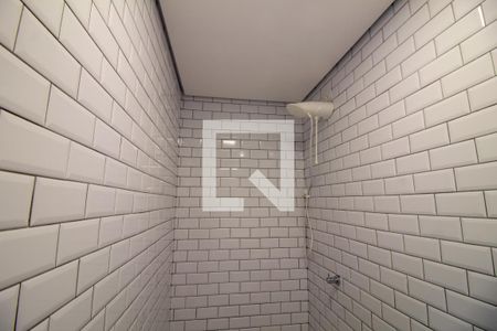 Casa à venda com 168m², 3 quartos e 2 vagas Casa à venda com 168m², 3 quartos e 2 vagasÁrea de serviço - Banheiro