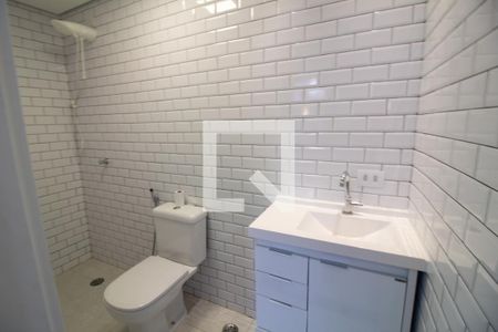 Casa à venda com 168m², 3 quartos e 2 vagas Casa à venda com 168m², 3 quartos e 2 vagasÁrea de serviço - Banheiro