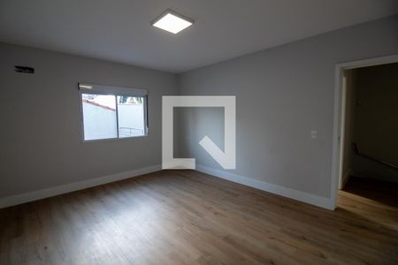 Casa à venda com 168m², 3 quartos e 2 vagas Casa à venda com 168m², 3 quartos e 2 vagasQuarto 2