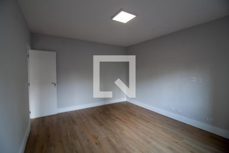 Casa à venda com 168m², 3 quartos e 2 vagas Casa à venda com 168m², 3 quartos e 2 vagasQuarto 2