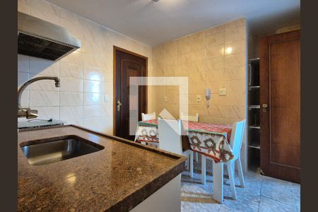 Apartamento para alugar com 202m², 3 quartos e 3 vagas Apartamento para alugar com 202m², 3 quartos e 3 vagasCozinha