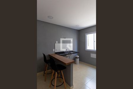 Apartamento para alugar com 37m², 2 quartos e sem vagaÁrea Comum - Salão de Festas