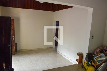Sala de casa de condomínio para alugar com 3 quartos, 200m² em Taquara, Rio de Janeiro