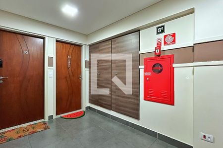 Apartamento à venda com 58m², 2 quartos e 1 vaga Apartamento à venda com 58m², 2 quartos e 1 vagaHall de entrada