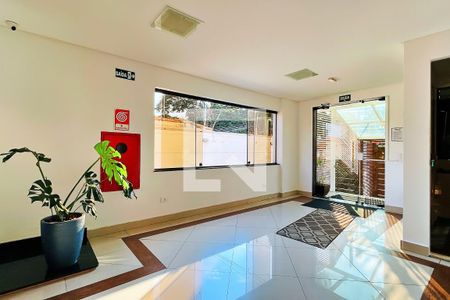 Apartamento à venda com 58m², 2 quartos e 1 vaga Apartamento à venda com 58m², 2 quartos e 1 vagaHall social