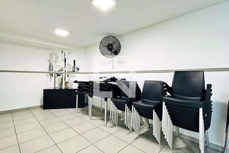 Apartamento à venda com 58m², 2 quartos e 1 vaga Apartamento à venda com 58m², 2 quartos e 1 vagaÁrea comum - Salão de festas