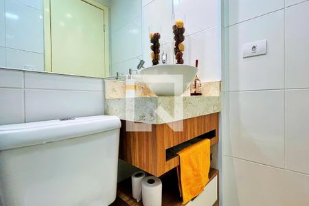Apartamento à venda com 58m², 2 quartos e 1 vaga Apartamento à venda com 58m², 2 quartos e 1 vagaBanheiro