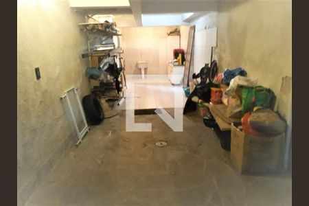 Casa à venda com 295m², 3 quartos e 4 vagas