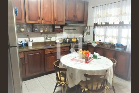 Casa à venda com 295m², 3 quartos e 4 vagas