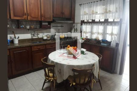 Casa à venda com 295m², 3 quartos e 4 vagas