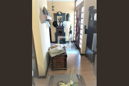 Casa à venda com 295m², 3 quartos e 4 vagas