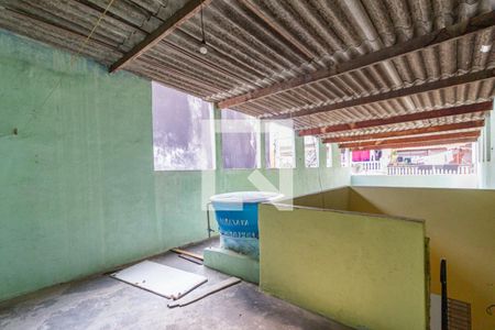 Casa para alugar com 124m², 2 quartos e sem vagaQuintal