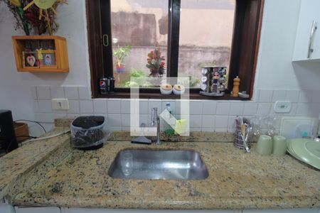 Casa à venda com 120m², 2 quartos e 2 vagasPia da cozinha