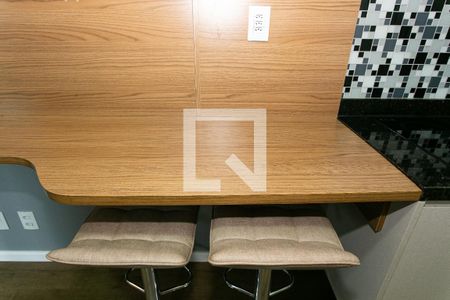 Studio - Mesa e Cadeiras de kitnet/studio à venda com 1 quarto, 27m² em Centro, São Paulo