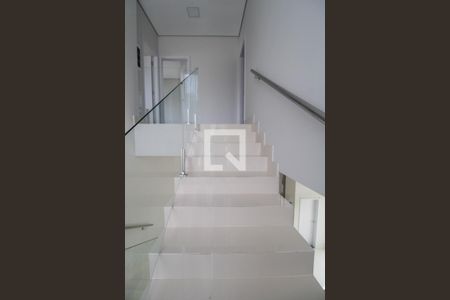 Escada de casa de condomínio à venda com 3 quartos, 235m² em Parque Rural Fazenda Santa Cândida, Campinas