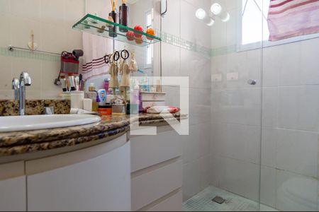 Apartamento à venda com 96m², 2 quartos e 2 vagasBanheiro da Suíte