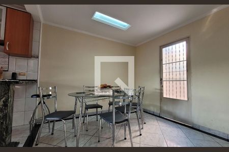 Casa à venda com 244m², 3 quartos e 5 vagasSala de jantar