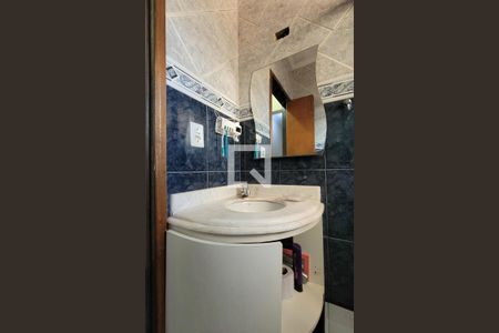 Casa à venda com 244m², 3 quartos e 5 vagasBanheiro