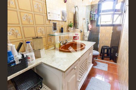 Casa à venda com 280m², 4 quartos e 2 vagasBanheiro da Suíte