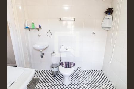 Casa à venda com 280m², 4 quartos e 2 vagasBanheiro 2