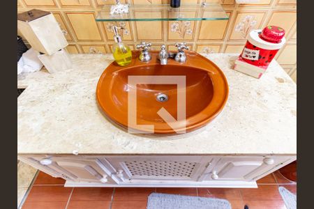 Casa à venda com 280m², 4 quartos e 2 vagasBanheiro da Suíte