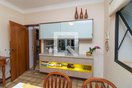 Apartamento para alugar com 370m², 6 quartos e 3 vagas Apartamento para alugar com 370m², 6 quartos e 3 vagasCopa