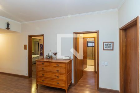 Apartamento para alugar com 370m², 6 quartos e 3 vagas Apartamento para alugar com 370m², 6 quartos e 3 vagasHall - Quartos