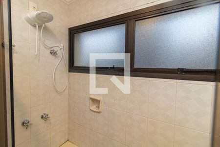 Apartamento para alugar com 370m², 6 quartos e 3 vagas Apartamento para alugar com 370m², 6 quartos e 3 vagasBanheiro da Suíte 2