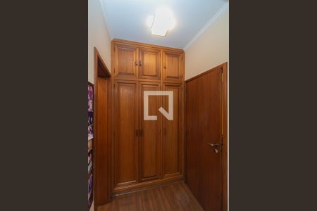 Apartamento para alugar com 370m², 6 quartos e 3 vagas Apartamento para alugar com 370m², 6 quartos e 3 vagasSuíte 1 - Armário