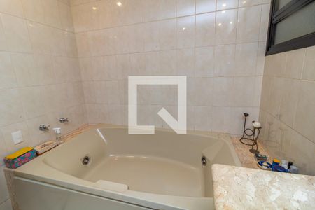 Apartamento para alugar com 370m², 6 quartos e 3 vagas Apartamento para alugar com 370m², 6 quartos e 3 vagasSuíte Principal - Banheiro