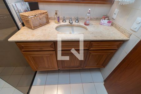 Apartamento para alugar com 370m², 6 quartos e 3 vagas Apartamento para alugar com 370m², 6 quartos e 3 vagasBanheiro da Suíte 3