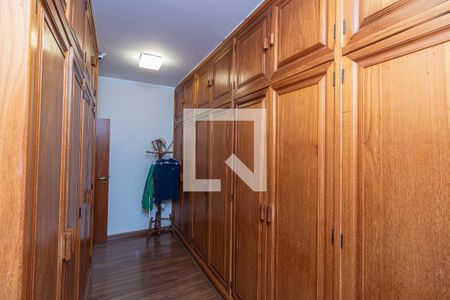 Apartamento para alugar com 370m², 6 quartos e 3 vagas Apartamento para alugar com 370m², 6 quartos e 3 vagasSuíte Principal - Closet