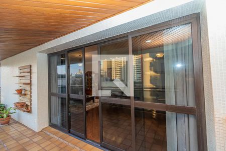 Apartamento para alugar com 370m², 6 quartos e 3 vagas Apartamento para alugar com 370m², 6 quartos e 3 vagasVaranda da Sala de Estar e Sala de TV - Integrada