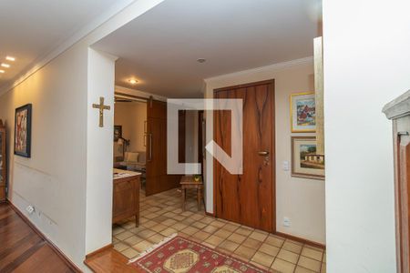 Apartamento para alugar com 370m², 6 quartos e 3 vagas Apartamento para alugar com 370m², 6 quartos e 3 vagasHall de entrada