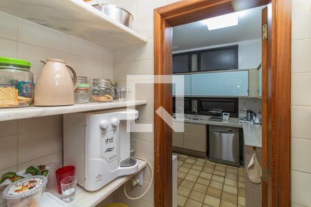 Apartamento para alugar com 370m², 6 quartos e 3 vagas Apartamento para alugar com 370m², 6 quartos e 3 vagasDispensa