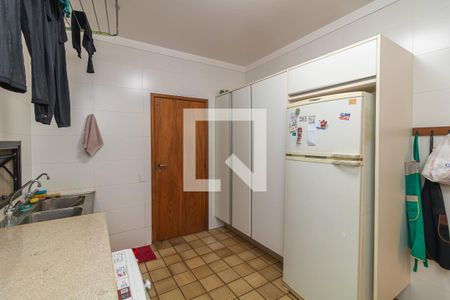 Apartamento para alugar com 370m², 6 quartos e 3 vagas Apartamento para alugar com 370m², 6 quartos e 3 vagasÁrea de Serviço