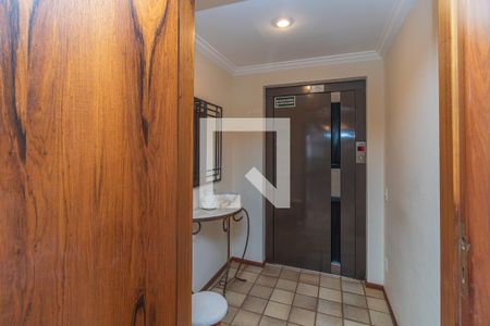 Apartamento para alugar com 370m², 6 quartos e 3 vagas Apartamento para alugar com 370m², 6 quartos e 3 vagasHall de entrada