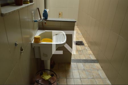 Casa de condomínio para alugar com 160m², 3 quartos e 2 vagas Casa de condomínio para alugar com 160m², 3 quartos e 2 vagasÁrea de Serviço
