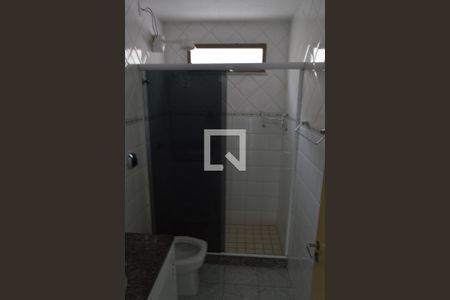 Casa de condomínio para alugar com 160m², 3 quartos e 2 vagas Casa de condomínio para alugar com 160m², 3 quartos e 2 vagasBanheiro da Suíte
