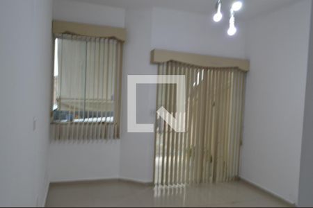 Sala  de casa de condomínio para alugar com 3 quartos, 160m² em Taquara, Rio de Janeiro