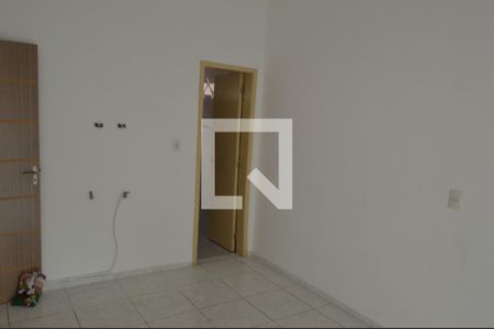 Casa de condomínio para alugar com 160m², 3 quartos e 2 vagas Casa de condomínio para alugar com 160m², 3 quartos e 2 vagasSuíte