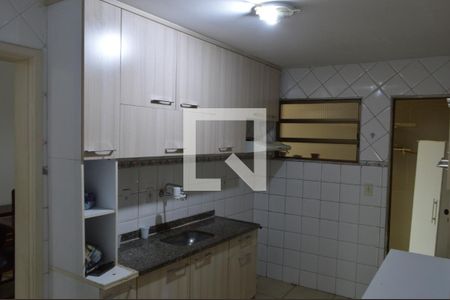 Casa de condomínio para alugar com 160m², 3 quartos e 2 vagas Casa de condomínio para alugar com 160m², 3 quartos e 2 vagasLavabo