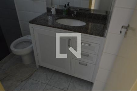 Casa de condomínio para alugar com 160m², 3 quartos e 2 vagas Casa de condomínio para alugar com 160m², 3 quartos e 2 vagasBanheiro