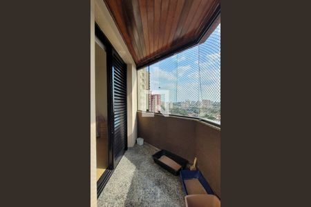 Apartamento à venda com 120m², 3 quartos e 3 vagasSacada