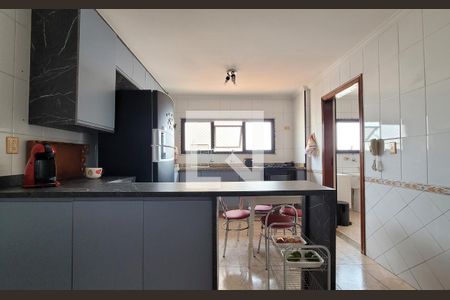 Apartamento à venda com 120m², 3 quartos e 3 vagasCozinha