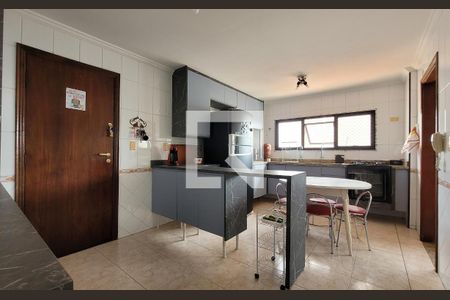 Apartamento à venda com 120m², 3 quartos e 3 vagasCozinha