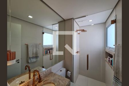 Apartamento à venda com 197m², 3 quartos e 3 vagas Apartamento à venda com 197m², 3 quartos e 3 vagasBanheiro da Suíte 2