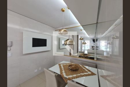 Apartamento à venda com 197m², 3 quartos e 3 vagas Apartamento à venda com 197m², 3 quartos e 3 vagasCozinha