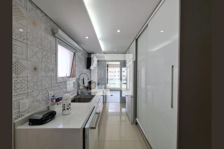Apartamento à venda com 197m², 3 quartos e 3 vagas Apartamento à venda com 197m², 3 quartos e 3 vagasCozinha