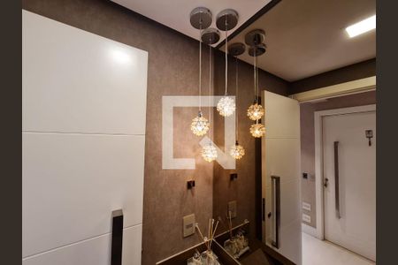 Apartamento à venda com 197m², 3 quartos e 3 vagas Apartamento à venda com 197m², 3 quartos e 3 vagasLavabo